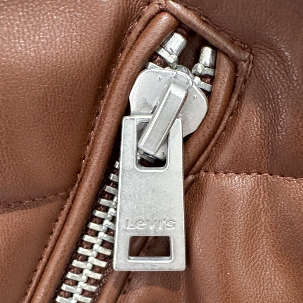 Levi's Women's Breanna faux leather puffer jacket w a sherpa-lined collar&cuffs - Picture 9 of 13